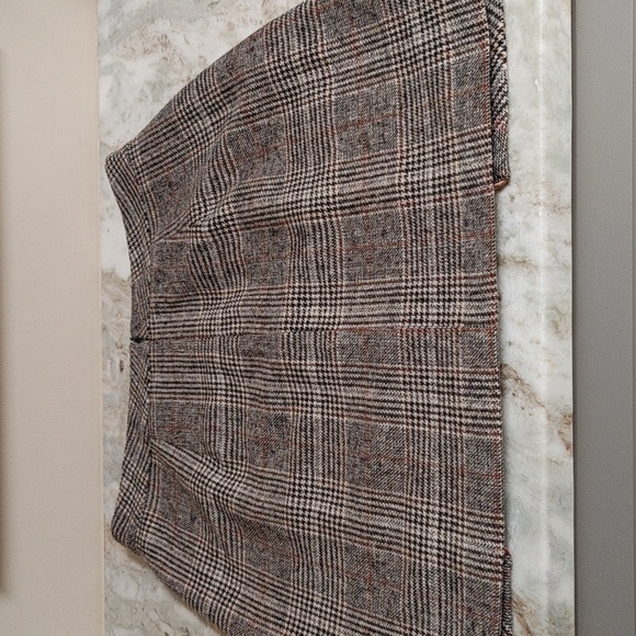 Bagatelle Collection Plaid Short Skirt - Picture 10 of 12